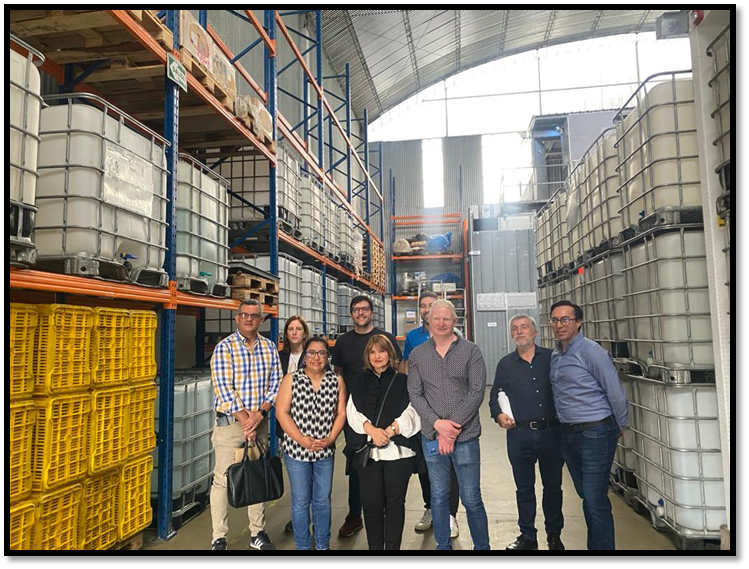 VISITA CON LOS JURADOS Y COMPRADORES A LAS EMPRESAS ASOCIADAS A PRO OLIVO 